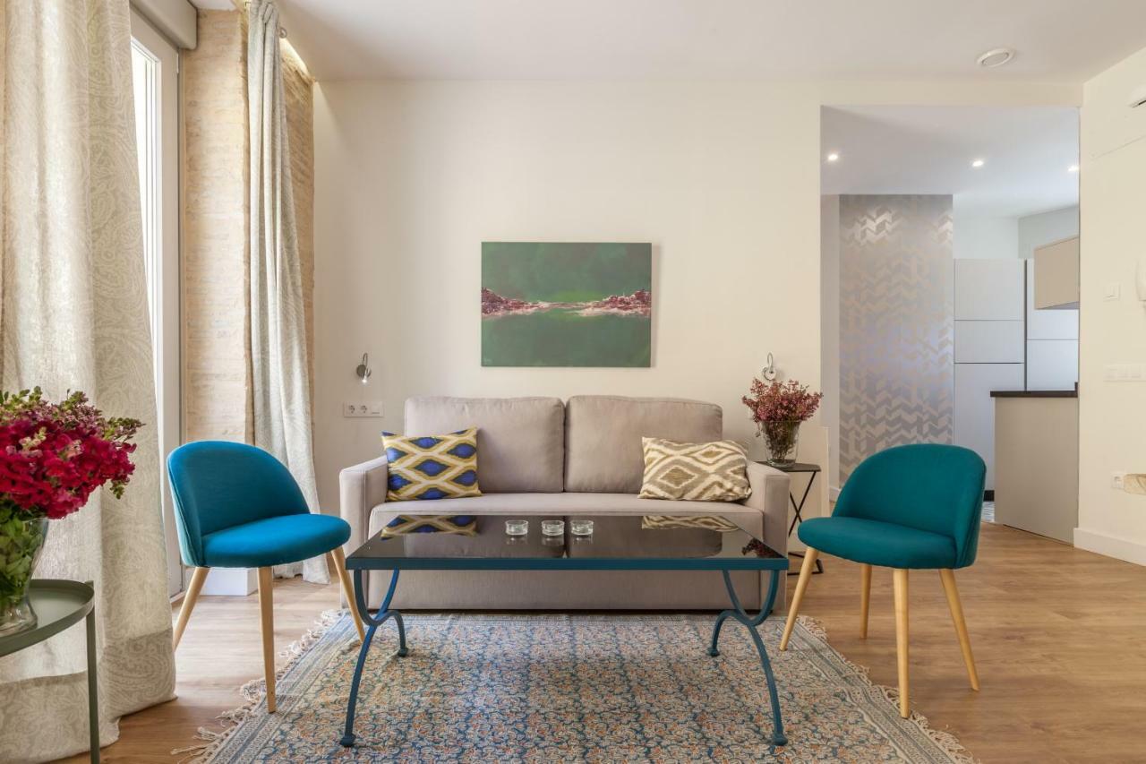 Apartamentos Rg Suites Jardines De Murillo セビリア エクステリア 写真