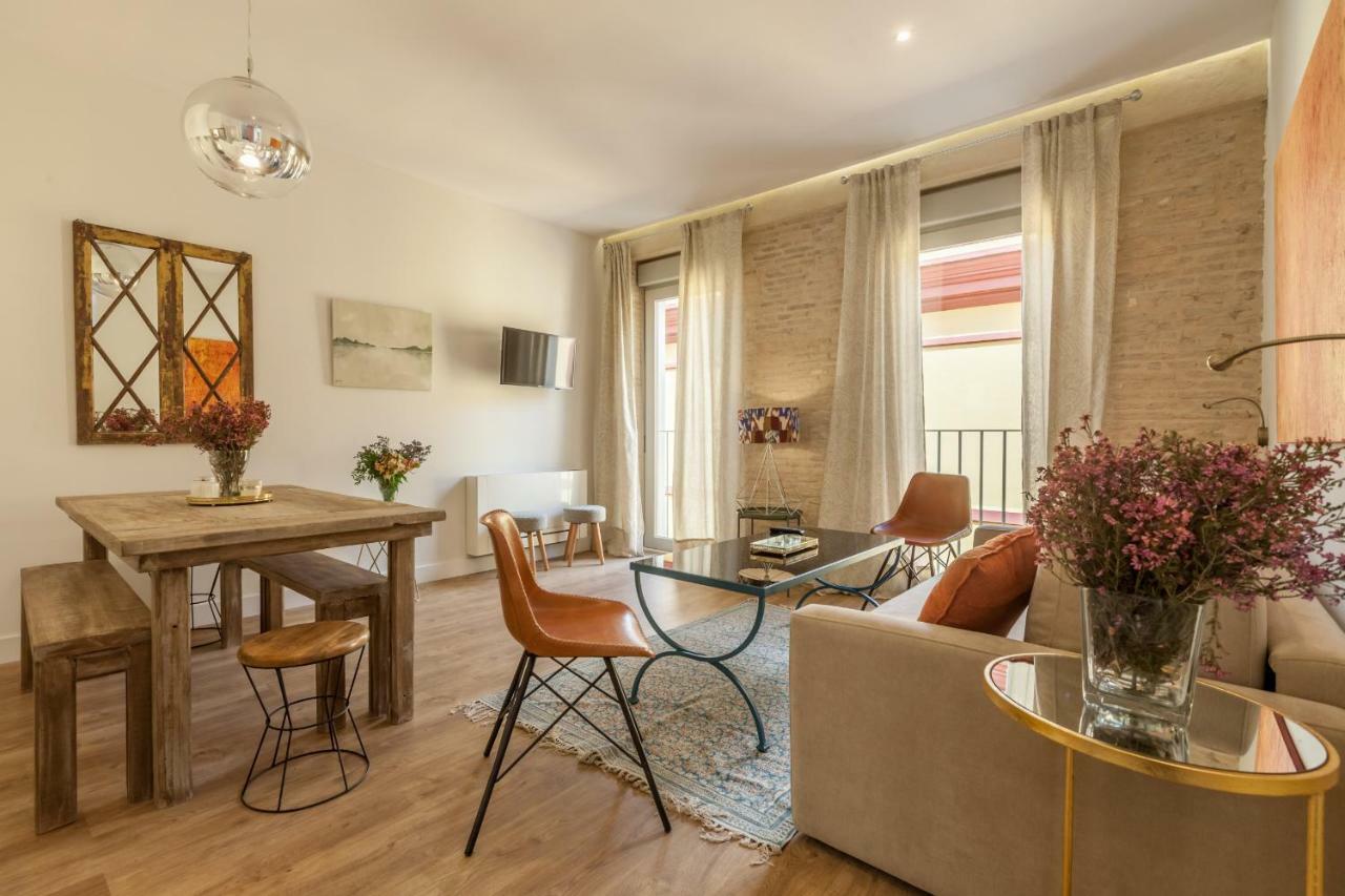 Apartamentos Rg Suites Jardines De Murillo セビリア エクステリア 写真