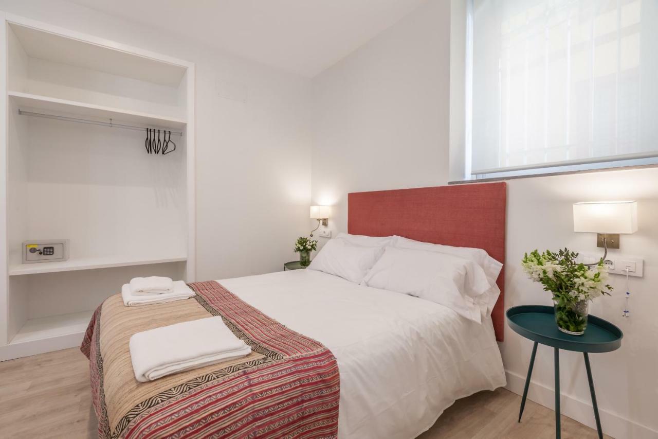 Apartamentos Rg Suites Jardines De Murillo セビリア エクステリア 写真