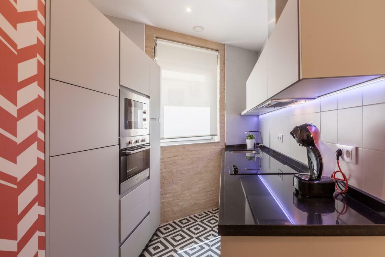 Apartamentos Rg Suites Jardines De Murillo セビリア エクステリア 写真