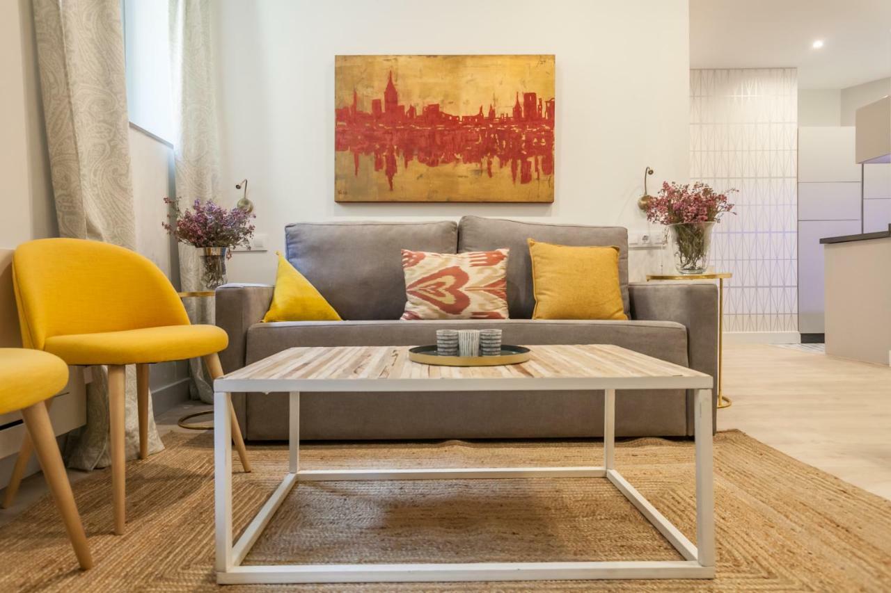 Apartamentos Rg Suites Jardines De Murillo セビリア エクステリア 写真