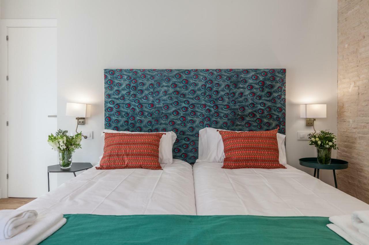 Apartamentos Rg Suites Jardines De Murillo セビリア エクステリア 写真