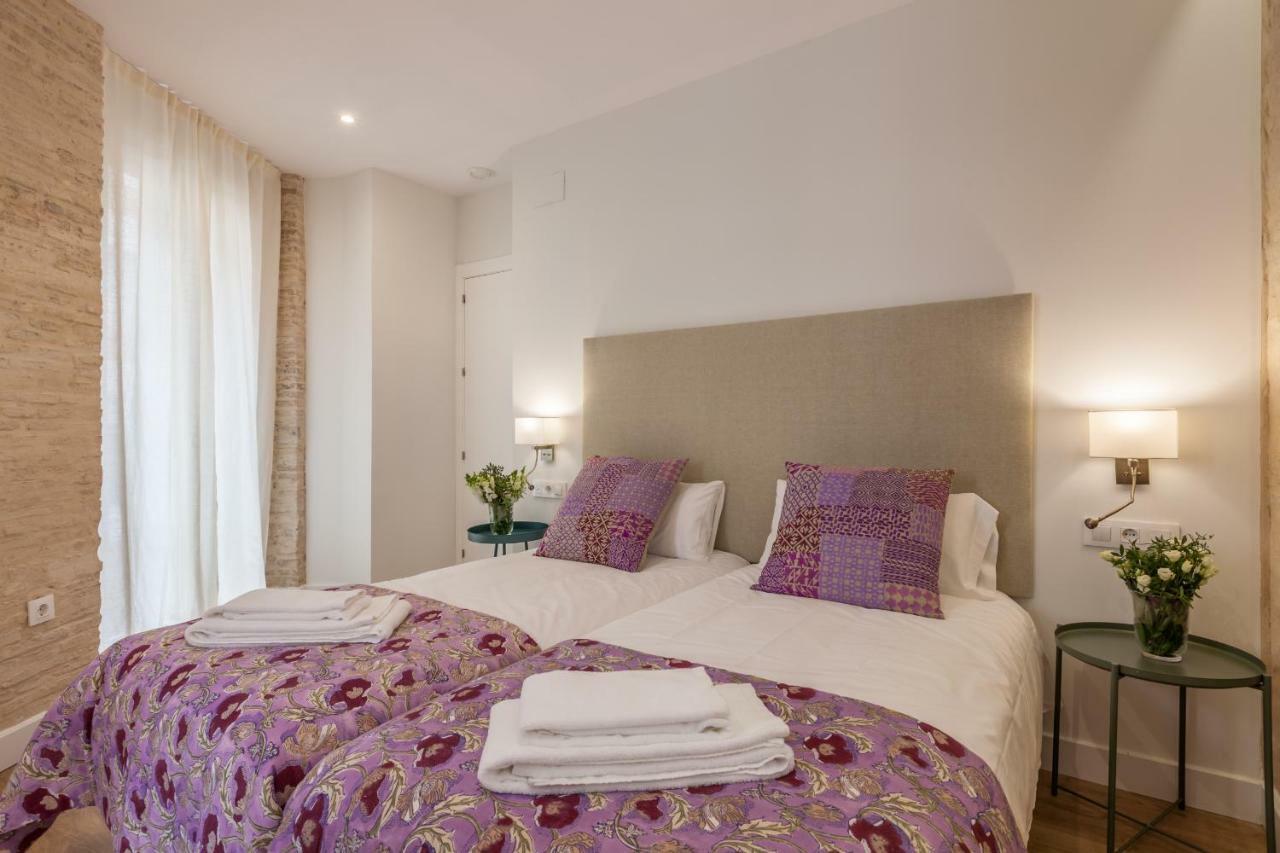 Apartamentos Rg Suites Jardines De Murillo セビリア エクステリア 写真