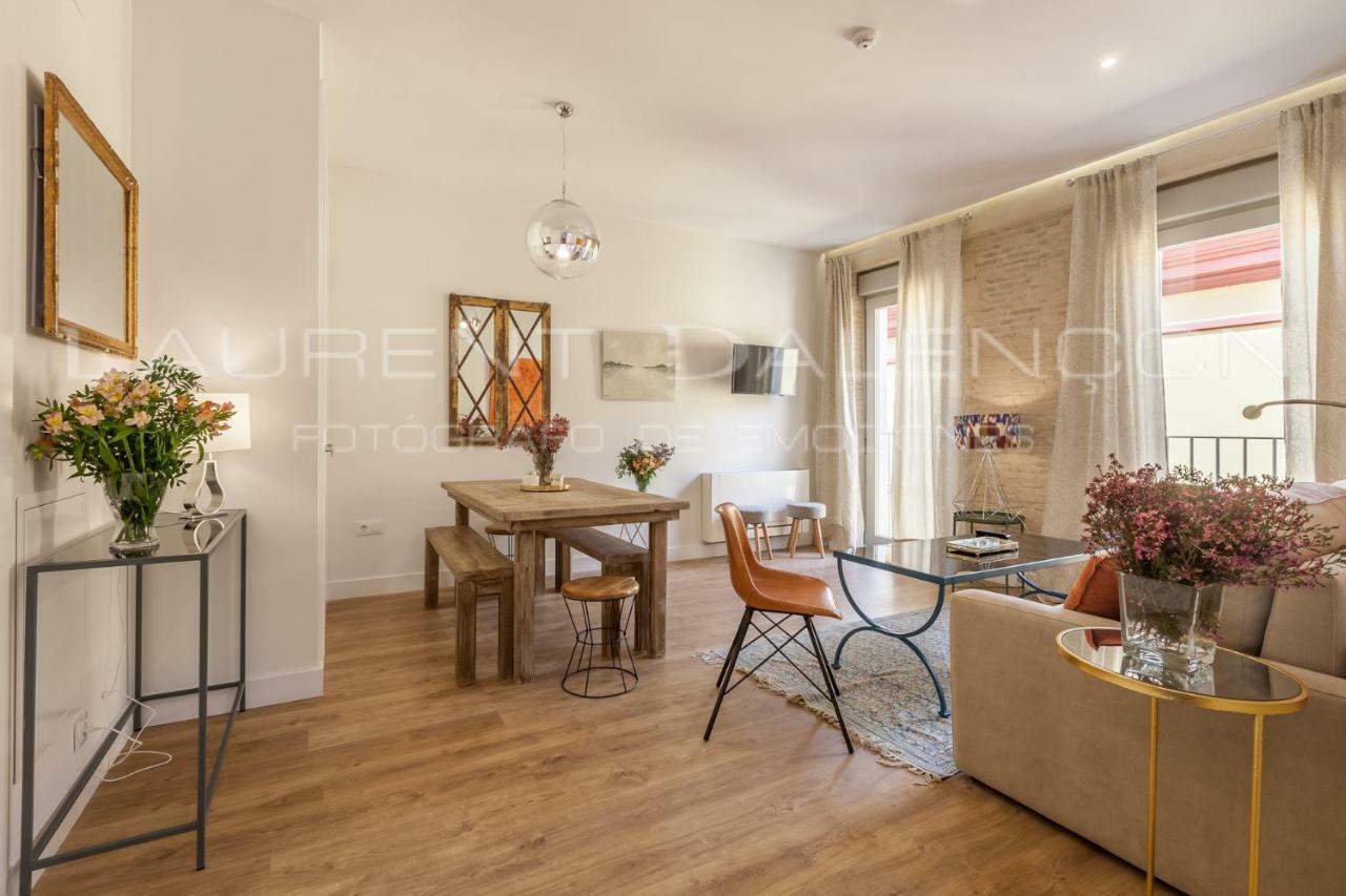 Apartamentos Rg Suites Jardines De Murillo セビリア エクステリア 写真
