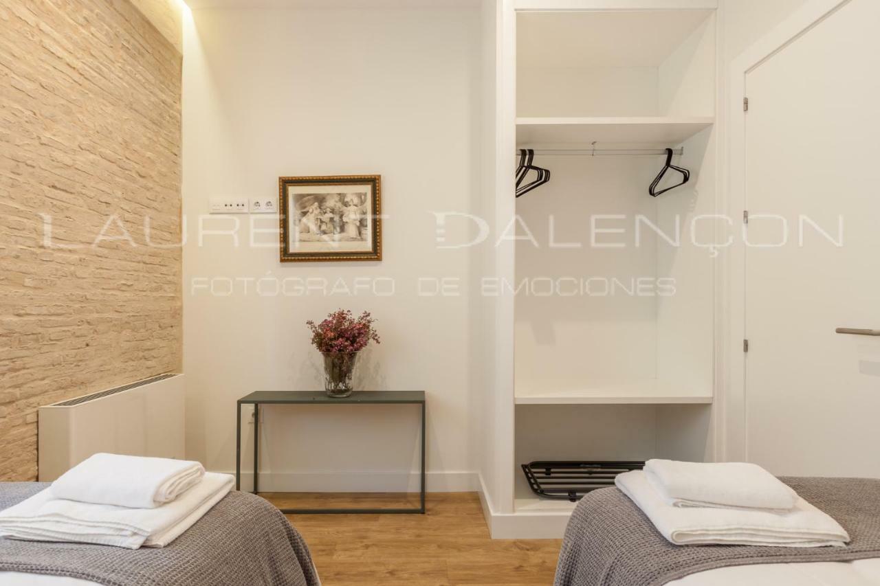 Apartamentos Rg Suites Jardines De Murillo セビリア エクステリア 写真